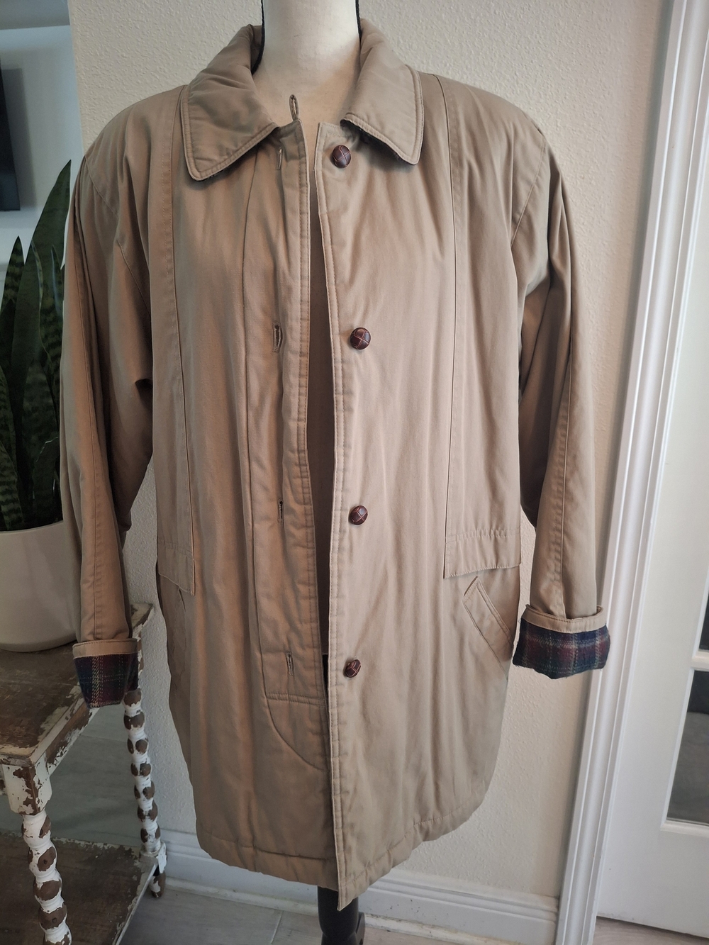 Vintage Barn Jacket Cabin Creek Women's Tan Trench Coat with Plaid Cuff Trim
